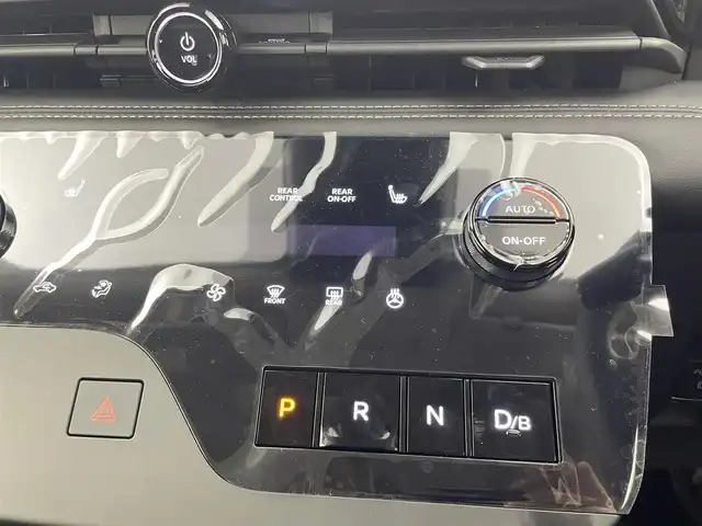 日産 セレナ e－パワー ハイウェイスター V 埼玉県 2025(令7)年 0.1千km ダイヤモンドブラック 純正12.3インチナビ/ 地デジTV Bluetooth Carpray/アランドビューモニター/デジタルインナーミラー/エマージェンシーブレーキ/プロパイロット/レーンキープアシスト/ブラインドスポットモニター/両側パワースライドドア/ワイヤレス充電器/シートヒーター /LEDオートライト/ETC2.0