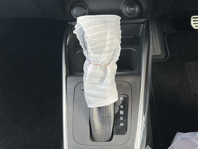 スズキ フロンクス 静岡県 2024(令6)年 0.1千km パールⅡ 純正メモリナビ/・CD/・DVD/・フルセグＴＶ/・Bluetooth/・HDMI/・USB/・AM/・FM/主要装備/・衝突軽減/・レーンキープ/・追従クルコン/・コーナーセンサー前後/・全方位カメラ/・BSM/・ワイヤレス充電/・HUD/・パドルシフト/・ステリモ/・レザーシート/・シートヒーターD/N席/・電動パーキングブレーキ/・オートホールド/・LEDヘッドライト/・オートハイビーム/・フォグランプ