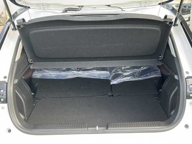 スズキ フロンクス 静岡県 2024(令6)年 0.1千km パールⅡ 純正メモリナビ/・CD/・DVD/・フルセグＴＶ/・Bluetooth/・HDMI/・USB/・AM/・FM/主要装備/・衝突軽減/・レーンキープ/・追従クルコン/・コーナーセンサー前後/・全方位カメラ/・BSM/・ワイヤレス充電/・HUD/・パドルシフト/・ステリモ/・レザーシート/・シートヒーターD/N席/・電動パーキングブレーキ/・オートホールド/・LEDヘッドライト/・オートハイビーム/・フォグランプ