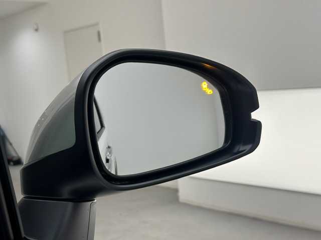 ホンダ フリード ハイブリット e:HEV クロスター 兵庫県 2025(令7)年 0.1千km プラチナホワイトパール 登録済未使用車/純正メモリナビ（BT・USB・フルセグ・appleCarplay・AndroidAuto）/バックカメラ/両側パワースライドドア/純正Aw15インチ/ハーフレザーシート/シートヒーター（D/N席）/プッシュスタート/スマートキー×2/オートライト/LEDヘッドランプ/ＬＥＤフォグランプ/コーナーセンサー前後/ルーフレール/ＡＣＣ/ＬＫＡ/ＰＣＳ/ＢＳＭ