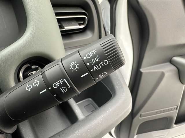 ホンダ フリード ハイブリット e:HEV クロスター 兵庫県 2025(令7)年 0.1千km プラチナホワイトパール 登録済未使用車/純正メモリナビ（BT・USB・フルセグ・appleCarplay・AndroidAuto）/バックカメラ/両側パワースライドドア/純正Aw15インチ/ハーフレザーシート/シートヒーター（D/N席）/プッシュスタート/スマートキー×2/オートライト/LEDヘッドランプ/ＬＥＤフォグランプ/コーナーセンサー前後/ルーフレール/ＡＣＣ/ＬＫＡ/ＰＣＳ/ＢＳＭ