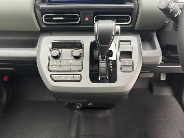 ホンダ フリード ハイブリット e:HEV クロスター 兵庫県 2025(令7)年 0.1千km プラチナホワイトパール 登録済未使用車/純正メモリナビ（BT・USB・フルセグ・appleCarplay・AndroidAuto）/バックカメラ/両側パワースライドドア/純正Aw15インチ/ハーフレザーシート/シートヒーター（D/N席）/プッシュスタート/スマートキー×2/オートライト/LEDヘッドランプ/ＬＥＤフォグランプ/コーナーセンサー前後/ルーフレール/ＡＣＣ/ＬＫＡ/ＰＣＳ/ＢＳＭ