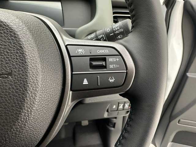 ホンダ フリード ハイブリット e:HEV クロスター 兵庫県 2025(令7)年 0.1千km プラチナホワイトパール 登録済未使用車/純正メモリナビ（BT・USB・フルセグ・appleCarplay・AndroidAuto）/バックカメラ/両側パワースライドドア/純正Aw15インチ/ハーフレザーシート/シートヒーター（D/N席）/プッシュスタート/スマートキー×2/オートライト/LEDヘッドランプ/ＬＥＤフォグランプ/コーナーセンサー前後/ルーフレール/ＡＣＣ/ＬＫＡ/ＰＣＳ/ＢＳＭ