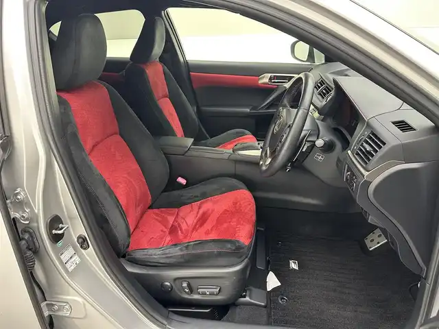 レクサス ＣＴ 200h Fスポーツ 兵庫県 2014(平26)年 6万km プラチナムシルバーメタリック 前後ドライブレコーダー/ETC2.0/スマートキー×2本/カードキー×1本/クルーズコントロール/パドルシフト/シートヒーター/純正フロアマット/ドアバイザー/LEDヘッドライト/純正17インチアルミホイール/パワーシート/前後コーナーセンサー/LEDフォグランプ