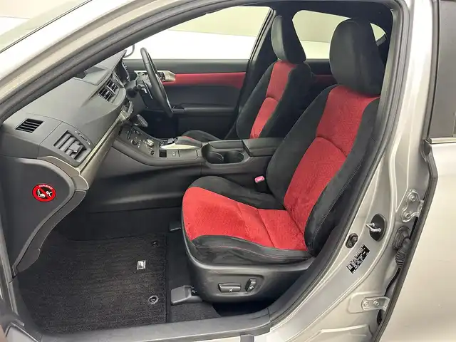 レクサス ＣＴ 200h Fスポーツ 兵庫県 2014(平26)年 6万km プラチナムシルバーメタリック 前後ドライブレコーダー/ETC2.0/スマートキー×2本/カードキー×1本/クルーズコントロール/パドルシフト/シートヒーター/純正フロアマット/ドアバイザー/LEDヘッドライト/純正17インチアルミホイール/パワーシート/前後コーナーセンサー/LEDフォグランプ