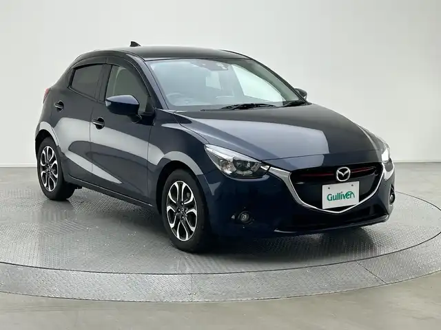 マツダ デミオ XD ツーリング 兵庫県 2015(平27)年 6.7万km ディープクリスタルブルーマイカ 登録時走行距離66285km/純正SDナビ/・CD/DVD/BT/フルセグテレビ /スマートシティブレーキサポート/クルーズコントロール/ヘッドアップディスプレイ/プッシュスタート /スマートキー /ビルトインETC/アイドリングストップ/横滑り防止/ISOFIX/LEDヘッドランプ/AUTOライト/LEDフォグランプ/純正フロアマット