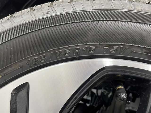 スズキ スペーシア カスタム HYBRID XS 広島県 2025(令7)年 0.1万km未満 ピュアホワイトパール/ブラック2トーン 届出済未使用車/純正９型ディスプレイオーディオ/・ナビ機能/・Bluetooth接続/・ApplecarPlay/アラウンドビューモニター/両側パワースライドドア/シートヒーター/レーダークルーズコントロール/ヘッドアップディスプレイ/ステアヒーター/オットマン/電動パーキング/オートブレーキホールド