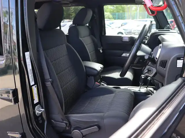 クライスラー・ジープ ジープ ラングラー アンリミテッド サハラ 長野県 2012(平24)年 9.2万km ブラックフォレストグリーン タイガーオートオリジナルバンパー　/１ｉｎｃリフトアップ　/ナンバー移設　/社外ナビ　/バック／サイドカメラ　/クルーズコントロール　/Ｍｕｄ－Ｔｅｒｒａｉｎタイヤ　/ＬＥＸＸＥＬ２０ＡＷ　/ＬＥＤライト