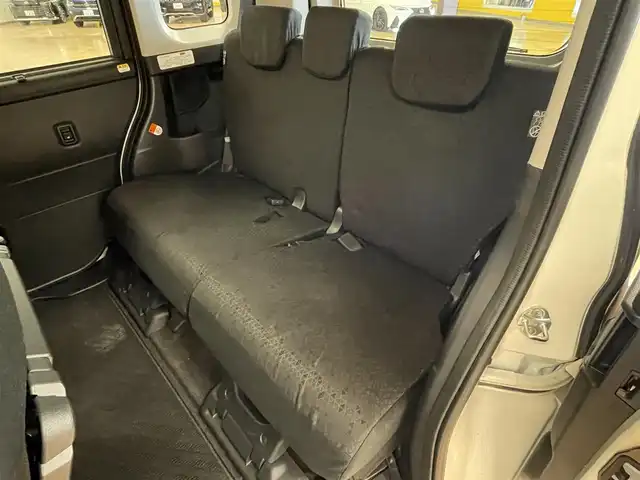 トヨタ ルーミー G 群馬県 2024(令6)年 0.7万km パールホワイトⅢ スマートアシスト/・衝突軽減ブレーキ/・先行車発進お知らせ/・車線逸脱警報/・標識認識機能/・ふらつき警報/純正SDナビ/・フルセグTV/・Bluetooth/・DVD/CD/SD/・FM/AM/USB/純正フリップダウンモニター/バックカメラ/ドライブレコーダー/ビルトインETC2.0/両側パワースライドドア/前席シートヒーター/ステアリングスイッチ/クリアランスソナー/プッシュスタート/スマートキー/LEDヘッドライト/オートライト/純正フロアマット/純正ドアバイザー/電動格納ウィンカーミラー/横滑り防止機能