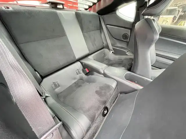 トヨタ ８６ GT ソーラーオレンジLTD 群馬県 2017(平29)年 4.2万km オレンジ 6MT車/専用ボディ色ソーラーオレンジ（NBB）/社外ディスプレイオーディオ/TRDハイレスポンスマフラー/TRDリアウィンドウルーバー/リアスポイラー/bremboブレーキキャリパー/純正OP17インチアルミホイール/シートヒーター/LEDヘッドランプ/ドライブレコーダー/クルーズコントロール/プッシュスタート/ブラックドアミラー