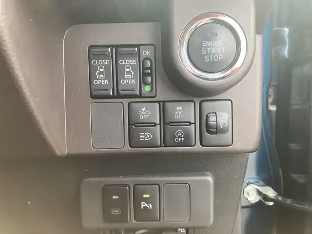 トヨタ ルーミー G 香川県 2019(令1)年 5.1万km レーザーブルークリスタルシャイン 登録時走行距離：50393km/ディーラー純正9型SDナビ/　CD DVD BT　フルセグTV/バックカメラ/両側パワースライドドア/衝突被害軽減装置/クルーズコントロール/オートハイビーム/オートライト/レベライザヘッドライト/アイドリングストップ/横滑り防止装置/ロールサンシェード/ISOFIX/ビルトインETC/前後ドライブレコーダー/プッシュスタート/スマートキー/スペアキー