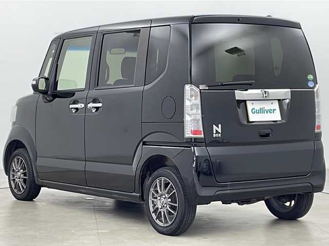 ホンダ Ｎ ＢＯＸ G SSパッケージ 道央・札幌 2017(平29)年 10.5万km クリスタルブラックパール ・４ＷＤ/・社外ＳＤナビ・ＣＤ・ＴＶ・ＵＳＢ・ＡＵＸ/・バックカメラ/・片側パワースライドドア/・シートヒーター（Ｄ／Ｎ席）/・ドアミラーヒーター/・横滑り防止機能/・純正フロアマット/・ビルトインＥＴＣ/・社外エンジンスターター/・ＨＩＤヘッドライト/・スマートキー/・スペアキー/・社外１４インチアルミ/・社外AW付スタッドレスセット積込
