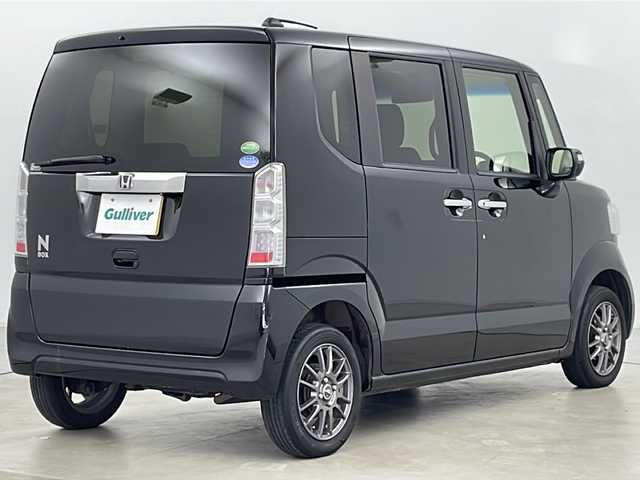 ホンダ Ｎ ＢＯＸ G SSパッケージ 道央・札幌 2017(平29)年 10.5万km クリスタルブラックパール ・４ＷＤ/・社外ＳＤナビ・ＣＤ・ＴＶ・ＵＳＢ・ＡＵＸ/・バックカメラ/・片側パワースライドドア/・シートヒーター（Ｄ／Ｎ席）/・ドアミラーヒーター/・横滑り防止機能/・純正フロアマット/・ビルトインＥＴＣ/・社外エンジンスターター/・ＨＩＤヘッドライト/・スマートキー/・スペアキー/・社外１４インチアルミ/・社外AW付スタッドレスセット積込
