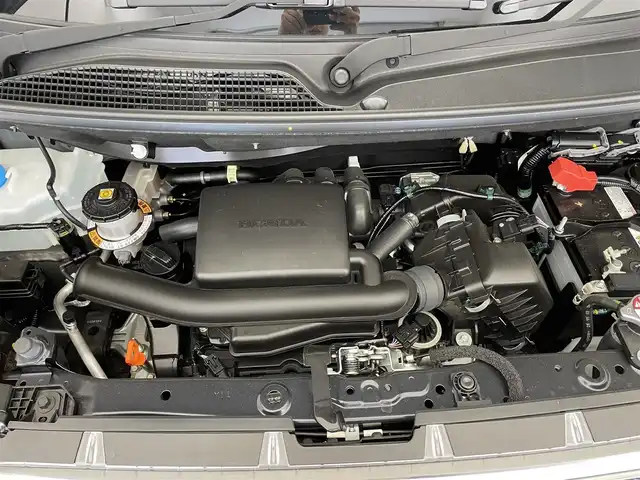 ホンダ Ｎ ＢＯＸ カスタム 滋賀県 2024(令6)年 0.1万km ミッドナイトブルービームM 禁煙車/純正9型ナビ/CD.DVD.Bluetooth.フルセグ.Applecarplay/バックカメラ/ホンダセンシング/●衝突軽減ブレーキ/●先行車発進お知らせ機能/●歩行者事故低減ステアリング/●路外逸脱抑制機能/●標識認識機能/●渋滞追従機能付アダプティブクルーズコントロール/●車線維持支援システム/●誤発進抑制機能/●後方誤発進抑制機能/●近距離衝突軽減ブレーキ/●急アクセル抑制機能/●パーキングセンサーシステム/●オートハイビーム/ビルトインETC/前席シートヒーター/LEDヘッドライト/片側電動スライドドア/前方ドライブレコーダー/パーキングセンサー/電子パーキング/ブレーキホールド