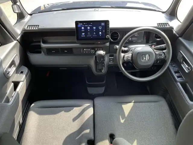 ホンダ Ｎ ＢＯＸ カスタム 滋賀県 2024(令6)年 0.1万km ミッドナイトブルービームM 禁煙車/純正9型ナビ/CD.DVD.Bluetooth.フルセグ.Applecarplay/バックカメラ/ホンダセンシング/●衝突軽減ブレーキ/●先行車発進お知らせ機能/●歩行者事故低減ステアリング/●路外逸脱抑制機能/●標識認識機能/●渋滞追従機能付アダプティブクルーズコントロール/●車線維持支援システム/●誤発進抑制機能/●後方誤発進抑制機能/●近距離衝突軽減ブレーキ/●急アクセル抑制機能/●パーキングセンサーシステム/●オートハイビーム/ビルトインETC/前席シートヒーター/LEDヘッドライト/片側電動スライドドア/前方ドライブレコーダー/パーキングセンサー/電子パーキング/ブレーキホールド