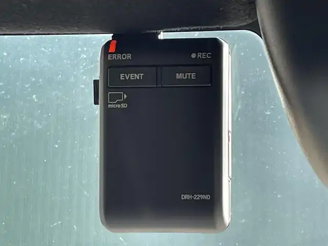 ホンダ Ｎ ＢＯＸ カスタム 滋賀県 2024(令6)年 0.1万km ミッドナイトブルービームM 禁煙車/純正9型ナビ/CD.DVD.Bluetooth.フルセグ.Applecarplay/バックカメラ/ホンダセンシング/●衝突軽減ブレーキ/●先行車発進お知らせ機能/●歩行者事故低減ステアリング/●路外逸脱抑制機能/●標識認識機能/●渋滞追従機能付アダプティブクルーズコントロール/●車線維持支援システム/●誤発進抑制機能/●後方誤発進抑制機能/●近距離衝突軽減ブレーキ/●急アクセル抑制機能/●パーキングセンサーシステム/●オートハイビーム/ビルトインETC/前席シートヒーター/LEDヘッドライト/片側電動スライドドア/前方ドライブレコーダー/パーキングセンサー/電子パーキング/ブレーキホールド