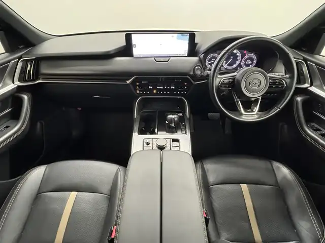 マツダ ＣＸ－６０ XD HV エクスクルーシブスポーツ 三重県 2022(令4)年 2万km ロジウムホワイトプレミアムメタリック ディーゼルターボ・マイルドハイブリッド/4WD/MTモード付8AT/12.3型ナビ/（AM/FM/USB/HDMI/CarPlay/AndroidAuto/Bluetooth/TV）/360ビュー・モニター/ドライブレコーダー前後/ビルトインETC/i-ACTIVSENSE/・スマートブレーキサポート/・レーダークルーズコントロール/・クルージング&トラフィックサポート/・ドライバー異常時対応システム/・ドライバーモニタリング/・レーンキープアシストシステム/・ブラインドスポットモニタリング/・クロストラフィックアラート（前後）/・標識認識/・パーキングセンサー（前後）/など/装備/・ナッパレザーシート（ピュアホワイト）/・シートヒーター（D/N/2nd）/・シートベンチレーション（D/N）/・パワーシート（Dメモリー付10way/N10way）/・電動チルト&テレスコステアリング/・ステアリングヒーター/・HUD/・AC100Vコンセント&USB充電ジャック&ワイヤレス充電/・LEDヘッドライト/・ダウンヒルアシストコントロール/・ハンズフリーパワーリフトゲート/・左右独立オートエアコン/・パドルシフト/・純正20inAW/・保/取/ナビ取/・スマートキーx1/など