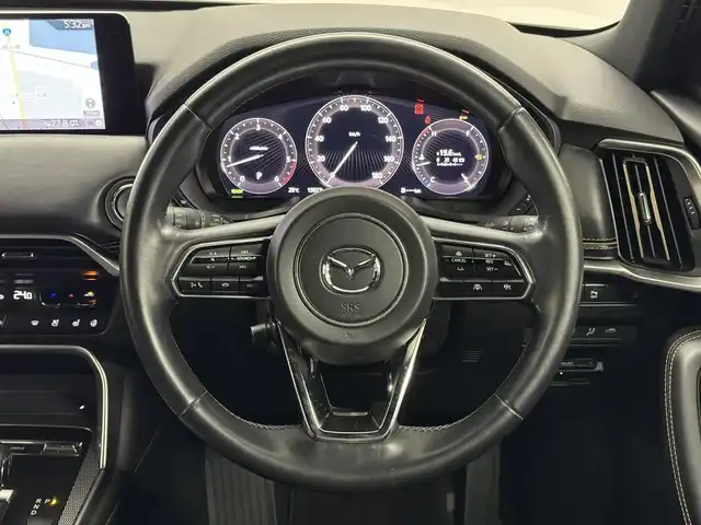 マツダ ＣＸ－６０ XD HV エクスクルーシブスポーツ 三重県 2022(令4)年 2万km ロジウムホワイトプレミアムメタリック ディーゼルターボ・マイルドハイブリッド/4WD/MTモード付8AT/12.3型ナビ/（AM/FM/USB/HDMI/CarPlay/AndroidAuto/Bluetooth/TV）/360ビュー・モニター/ドライブレコーダー前後/ビルトインETC/i-ACTIVSENSE/・スマートブレーキサポート/・レーダークルーズコントロール/・クルージング&トラフィックサポート/・ドライバー異常時対応システム/・ドライバーモニタリング/・レーンキープアシストシステム/・ブラインドスポットモニタリング/・クロストラフィックアラート（前後）/・標識認識/・パーキングセンサー（前後）/など/装備/・ナッパレザーシート（ピュアホワイト）/・シートヒーター（D/N/2nd）/・シートベンチレーション（D/N）/・パワーシート（Dメモリー付10way/N10way）/・電動チルト&テレスコステアリング/・ステアリングヒーター/・HUD/・AC100Vコンセント&USB充電ジャック&ワイヤレス充電/・LEDヘッドライト/・ダウンヒルアシストコントロール/・ハンズフリーパワーリフトゲート/・左右独立オートエアコン/・パドルシフト/・純正20inAW/・保/取/ナビ取/・スマートキーx1/など