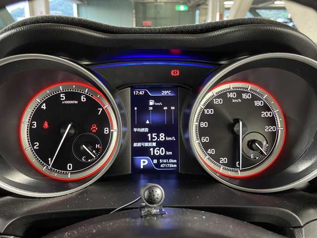 スズキ スイフト RSt 広島県 2019(平31)年 4.8万km プレミアムシルバーメタリック デュアルセンサーブレーキサポート/純正ナビ/CD/DVD/Bluetooth/フルセグTV/バックカメラ/ビルトインETC/レーダークルーズコントロール/運転席シートヒーター/レーンキープアシスト/パドルシフト/ステアリングスイッチ/LEDオートライト/社外17インチアルミホイール/社外マフラー/社外牽引フック（前後）/スマートキー/プッシュスタート/純正フロアマット/純正ドアバイザー