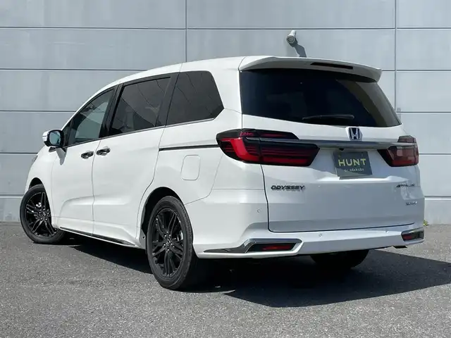 ホンダ オデッセイ ハイブリッド e:HEVアブソルート EX 千葉県 2025(令7)年 0.1千km プラチナホワイトパール 衝突軽減ブレーキ/両側パワースライドドア/レーダークルーズコントロール/電動リアゲート/レザーシート/シートヒーター/純正１８インチアルミホイール/ＬＥＤヘッドライト/オートライト