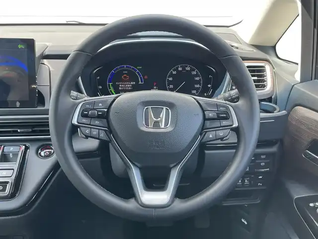 ホンダ オデッセイ ハイブリッド e:HEVアブソルート EX 千葉県 2025(令7)年 0.1千km プラチナホワイトパール 衝突軽減ブレーキ/両側パワースライドドア/レーダークルーズコントロール/電動リアゲート/レザーシート/シートヒーター/純正１８インチアルミホイール/ＬＥＤヘッドライト/オートライト