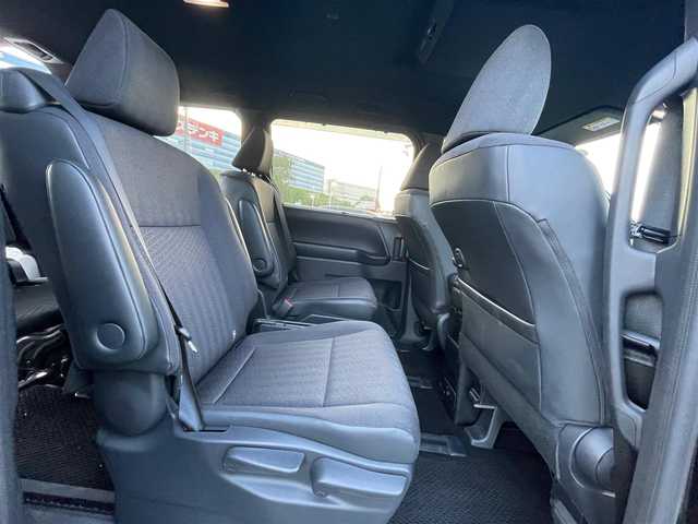 トヨタ ヴォクシー S－G 大阪府 2023(令5)年 2.4万km アティチュードブラックマイカ バックカメラ /Bluetooth /追従型クルーズコントロール /ディスプレイオーディオ　/片側電動パワースライドドア　/ETC2.0　/ミュージックプレーヤー　/MTモード付きAT　/CD/DVD再生機能付き　/プッシュスタート