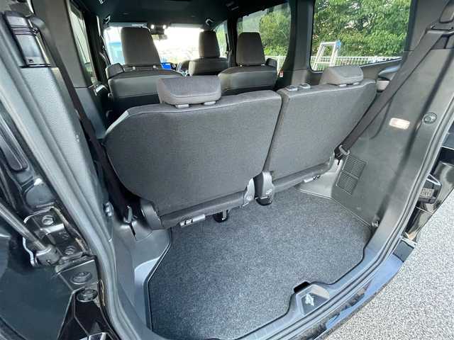 トヨタ ヴォクシー S－G 大阪府 2023(令5)年 2.4万km アティチュードブラックマイカ バックカメラ /Bluetooth /追従型クルーズコントロール /ディスプレイオーディオ　/片側電動パワースライドドア　/ETC2.0　/ミュージックプレーヤー　/MTモード付きAT　/CD/DVD再生機能付き　/プッシュスタート