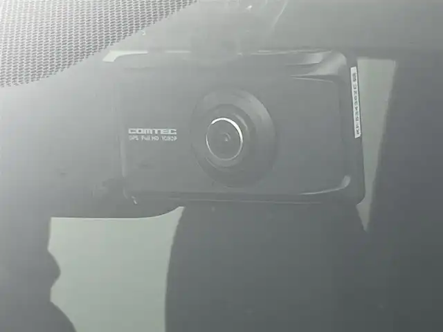 トヨタ ノア X 群馬県 2022(令4)年 2.3万km アティチュードブラックマイカ フリップダウンモニター　純正７インチディスプレイオーディオ　両側パワースライドドア　レーダークルーズコントロール　ステアリングリモコン　ドライブレコーダー　ＥＴＣ２．０　スマートキー　禁煙車