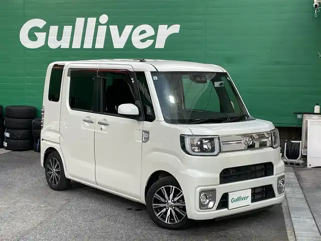 トヨタ ピクシスメガ Gターボ SAⅢ 東京都 2019(令1)年 5.6万km パールホワイトⅢ 純正SDナビ【NSZT-W68T】/(CD/DVD/フルセグTV/Bluetooth)/バックカメラ/ターボ車/スマートアシスト３/・衝突軽減回避支援ブレーキ機能/・車線逸脱警報機能/・誤発進抑制制御機能/リアコーナーセンサー/両側パワースライドドア/社外ドライブレコーダー【HD-1296P】/革巻きステアリング/運転席シートヒータ―/純正フロアマット/スペアキー×1/ETC2.0/取扱説明書