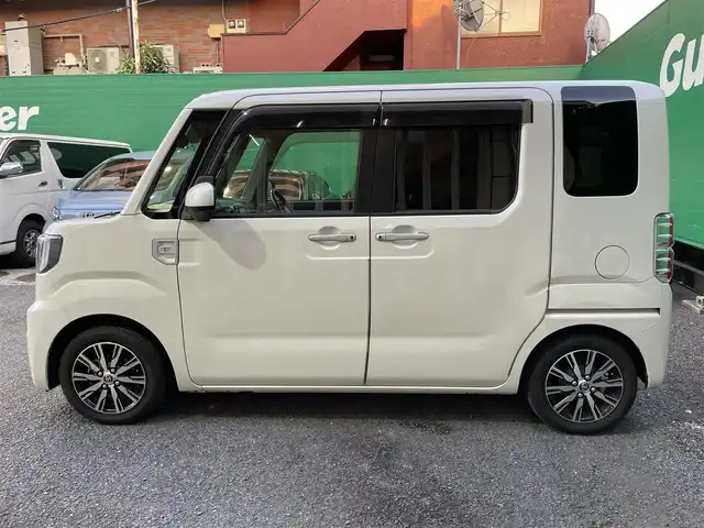 トヨタ ピクシスメガ Gターボ SAⅢ 東京都 2019(令1)年 5.6万km パールホワイトⅢ 純正SDナビ【NSZT-W68T】/(CD/DVD/フルセグTV/Bluetooth)/バックカメラ/ターボ車/スマートアシスト３/・衝突軽減回避支援ブレーキ機能/・車線逸脱警報機能/・誤発進抑制制御機能/リアコーナーセンサー/両側パワースライドドア/社外ドライブレコーダー【HD-1296P】/革巻きステアリング/運転席シートヒータ―/純正フロアマット/スペアキー×1/ETC2.0/取扱説明書