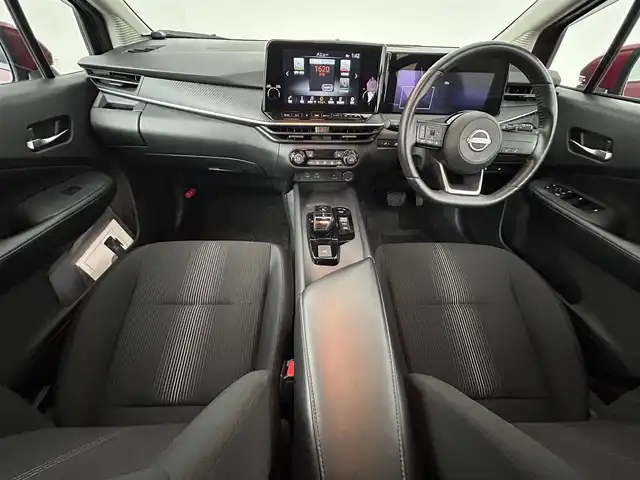 日産 ノート X FOUR 道央・札幌 2021(令3)年 6.7万km ガーネットレッド ・ワンオーナー/・４WD/・メーカーOPナビ/　BT/USB/フルセグ/・アラウンドビューモニター/・デジタルインナーミラー/・前後ドライブレコーダー/・ワイヤレス充電/・エマージェンシーブレーキ/・レーンキープアシスト/・オートハイビーム/・クリアランスソナー/・前席シートヒーター/・ステアリングヒーター/・LEDヘッドライト/・オートライト/・プッシュスタート/・スマートキー/・純正エンジンスターター/・フロアマット/・ホイール付スタッドレス積込/　185/60/R16