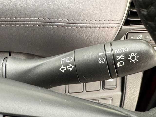 日産 セレナ e－パワー ハイウェイスター V 兵庫県 2020(令2)年 3.7万km マルーンレッド 2トーン 純正SDナビ/（フルセグ/CD/DVD/Bluetooth/SD）/アラウンドビューモニター/ETC/前方ドラレコ/社外フリップダウンモニター/インテリジェントルームミラー/両側パワースライドドア/LEDヘッドライト/LEDフォグ/オートハイビーム/プロパイロット/エマージェンシーブレーキ/ACC/LDW/BSW/BSI/CTA/BSM/コーナーセンサー/純正マット・バイザー/シートカバー