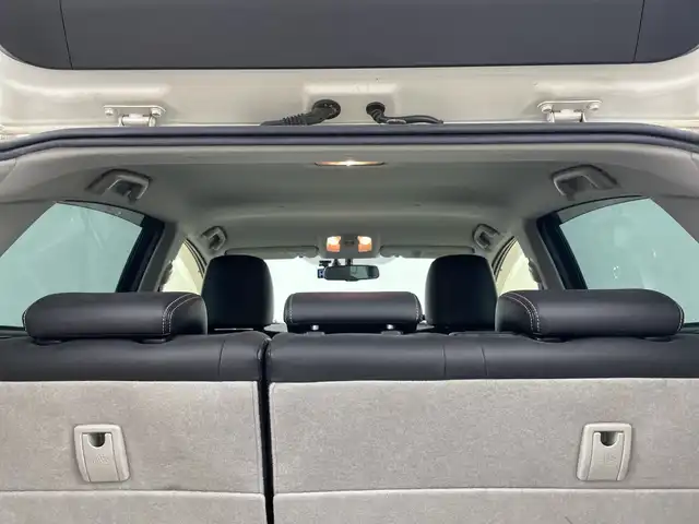 トヨタ プリウス G 群馬県 2013(平25)年 8.2万km ホワイトパールクリスタルシャイン 純正７型ナビ　ワンセグＴＶ　バックカメラ　パワーシート　クルーズコントロール　ステアリングスイッチ　プッシュスタート　オートエアコン　ハーフレザーシート　前方ドライブレコーダー　ＥＴＣ　禁煙車