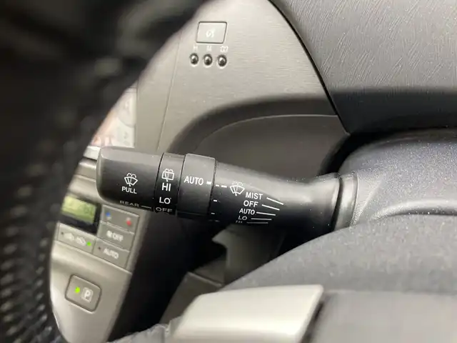 トヨタ プリウス G 群馬県 2013(平25)年 8.2万km ホワイトパールクリスタルシャイン 純正７型ナビ　ワンセグＴＶ　バックカメラ　パワーシート　クルーズコントロール　ステアリングスイッチ　プッシュスタート　オートエアコン　ハーフレザーシート　前方ドライブレコーダー　ＥＴＣ　禁煙車