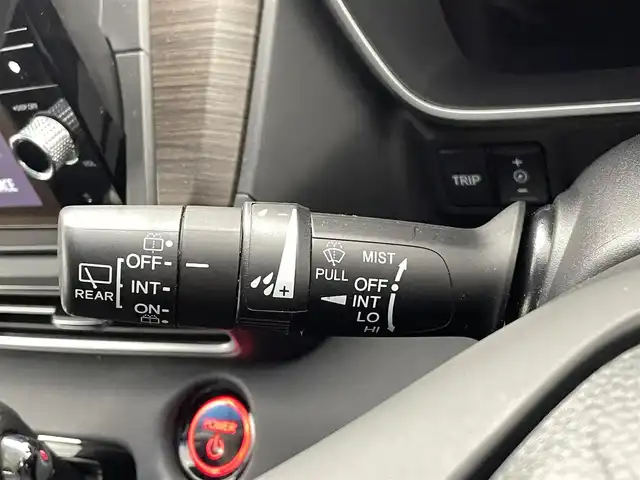 ホンダ オデッセイ ハイブリッド e:HEVアブソルート EX 熊本県 2021(令3)年 6.3万km プレミアムヴィーナスブラックP 純正OPフロントグリル/純正10インチナビ（ＣＤ・ＤＶＤ・フルセグ・ＢＴ・ＳＤ・ＵＳＢ）/全周囲カメラ　/純正前後ドライブレコーダー　/純正後席モニター　/ビルトインＥＴＣ２．０　/ホンダセンシング/・衝突軽減ブレーキ/・誤発進制御機能/・アダブティブクルーズコントロール/・車線維持支援システム/・先行車発進お知らせ機能/・歩行者事故低減ステアリング/・路外逸脱制御機能/・標識認識システム/・ブラインドスポットモニター/横滑り防止/前後クリアランスソナー　/パワーバックドア　/オットマン/純正フロアマット/純正１８インチAW/オートライト/LEDヘッドライト/フォグランプ/スマートキー/プッシュスタート/スペアキー1本/保証書/取扱説明書