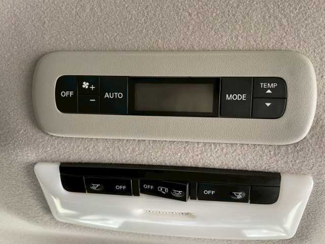 日産 セレナ ハイウェイスターVセレクションⅡ 岩手県 2019(令1)年 7.4万km ブリリアントホワイトパール 純正SDナビ　/フルセグ　/両側パワスラ/アラウンドビューモニター　/フリップダウンモニター　/純正ＬＥＤヘッドライト・フォグランプ　/エマージェンシーブレーキ　/ドラレコ