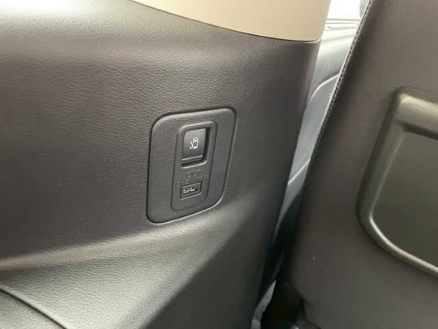 日産 セレナ ハイウェイスターVセレクションⅡ 岩手県 2019(令1)年 7.4万km ブリリアントホワイトパール 純正SDナビ　/フルセグ　/両側パワスラ/アラウンドビューモニター　/フリップダウンモニター　/純正ＬＥＤヘッドライト・フォグランプ　/エマージェンシーブレーキ　/ドラレコ