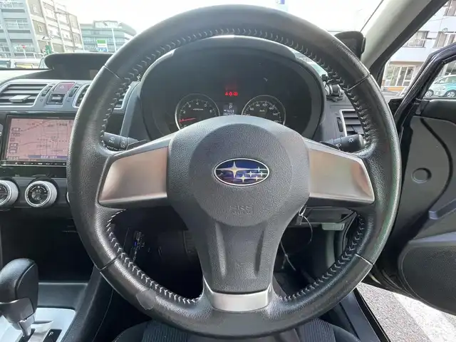 スバル インプレッサ スポーツ 1．6i－L 島根県 2015(平27)年 8.3万km クリスタルブラックシリカ 社外メモリーナビ　/ワンセグＴＶ　/バックカメラ　/ＥＴＣ　/パドルシフト　/リアプライバシーガラス　/アイドリングストップ　/純正１５インチアルミホイール　/オートライト　/HIDヘッドライト/オートエアコン　/キーレス/スペアキー1本