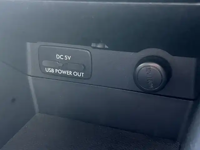 スバル インプレッサ スポーツ 1．6i－L 島根県 2015(平27)年 8.3万km クリスタルブラックシリカ 社外メモリーナビ　/ワンセグＴＶ　/バックカメラ　/ＥＴＣ　/パドルシフト　/リアプライバシーガラス　/アイドリングストップ　/純正１５インチアルミホイール　/オートライト　/HIDヘッドライト/オートエアコン　/キーレス/スペアキー1本