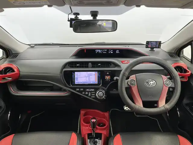 トヨタ アクア G G’s 富山県 2015(平27)年 4.4万km イエロー ワンオーナー/社外SDナビ/フルセグＴＶ/DVD再生/GPS レーダー探知機/社外カメラ（バック）/クルーズコントロール/横滑り防止装置/盗難防止装置/ETC/レザーシート/純正AW/LEDライト/フォグランプ/取扱説明書/ナビ取扱説明書/保証書/スペアキー×1