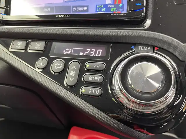 トヨタ アクア G G’s 富山県 2015(平27)年 4.4万km イエロー ワンオーナー/社外SDナビ/フルセグＴＶ/DVD再生/GPS レーダー探知機/社外カメラ（バック）/クルーズコントロール/横滑り防止装置/盗難防止装置/ETC/レザーシート/純正AW/LEDライト/フォグランプ/取扱説明書/ナビ取扱説明書/保証書/スペアキー×1