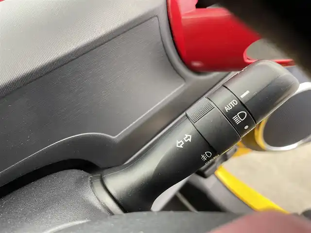 トヨタ アクア G G’s 富山県 2015(平27)年 4.4万km イエロー ワンオーナー/社外SDナビ/フルセグＴＶ/DVD再生/GPS レーダー探知機/社外カメラ（バック）/クルーズコントロール/横滑り防止装置/盗難防止装置/ETC/レザーシート/純正AW/LEDライト/フォグランプ/取扱説明書/ナビ取扱説明書/保証書/スペアキー×1