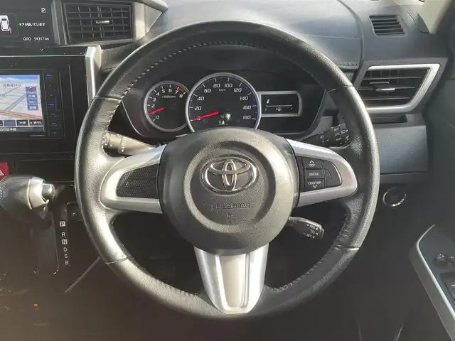 トヨタ ルーミー カスタムG 道央・札幌 2017(平29)年 5.5万km レーザーブルークリスタルシャイン ・４WD/・寒冷地仕様/・バックカメラ/・両側パワースライドドア/・クルーズコントロール/・エンジンスターター/・ウォークスルー/・フォグランプ/・シートヒーター/・KENWOODナビ/・Bluetooth/・フルセグTV/・純正アルミホイール/・アイドリングストップ/・横滑り防止装置/・オートライト/・LEDヘッドライト