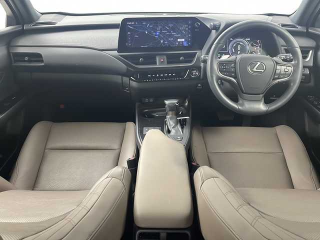 レクサス ＵＸ 250h グレイスフル エクスプローラー 道央・札幌 2023(令5)年 2.8万km グラファイトブラックガラスフレーク ・4WD/・純正ディスプレイオーディオ/(ナビ/TV/BT/AppleCarPlay/AndroidAuto)/・全方位カメラ/・バックカメラ/・ビルトインETC2.0/・革シート/・前席パワーシート＆シートヒーター＆ベンチレーション/・ステアリングヒーター/・ドアミラーヒーター/・パワーバックドア/・パドルシフト/・アダプティブクルーズコントロール/・LEDヘッドライト/・オートライト/・オートマチックハイビーム/・電動パーキングブレーキ/・ブレーキホールド/・LSS/・LTA/・BSM