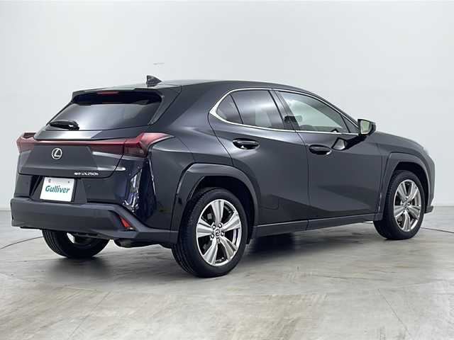 レクサス ＵＸ 250h グレイスフル エクスプローラー 道央・札幌 2023(令5)年 2.8万km グラファイトブラックガラスフレーク ・4WD/・純正ディスプレイオーディオ/(ナビ/TV/BT/AppleCarPlay/AndroidAuto)/・全方位カメラ/・バックカメラ/・ビルトインETC2.0/・革シート/・前席パワーシート＆シートヒーター＆ベンチレーション/・ステアリングヒーター/・ドアミラーヒーター/・パワーバックドア/・パドルシフト/・アダプティブクルーズコントロール/・LEDヘッドライト/・オートライト/・オートマチックハイビーム/・電動パーキングブレーキ/・ブレーキホールド/・LSS/・LTA/・BSM