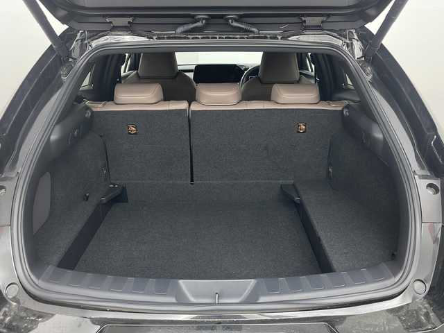 レクサス ＵＸ 250h グレイスフル エクスプローラー 道央・札幌 2023(令5)年 2.8万km グラファイトブラックガラスフレーク ・4WD/・純正ディスプレイオーディオ/(ナビ/TV/BT/AppleCarPlay/AndroidAuto)/・全方位カメラ/・バックカメラ/・ビルトインETC2.0/・革シート/・前席パワーシート＆シートヒーター＆ベンチレーション/・ステアリングヒーター/・ドアミラーヒーター/・パワーバックドア/・パドルシフト/・アダプティブクルーズコントロール/・LEDヘッドライト/・オートライト/・オートマチックハイビーム/・電動パーキングブレーキ/・ブレーキホールド/・LSS/・LTA/・BSM