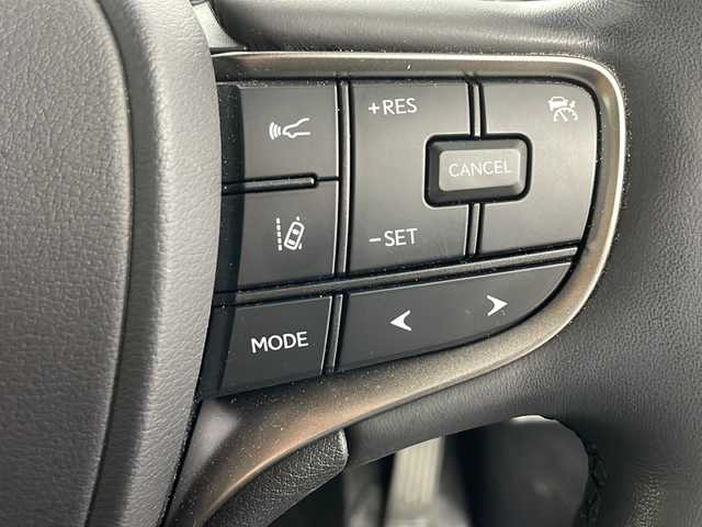 レクサス ＵＸ 250h グレイスフル エクスプローラー 道央・札幌 2023(令5)年 2.8万km グラファイトブラックガラスフレーク ・4WD/・純正ディスプレイオーディオ/(ナビ/TV/BT/AppleCarPlay/AndroidAuto)/・全方位カメラ/・バックカメラ/・ビルトインETC2.0/・革シート/・前席パワーシート＆シートヒーター＆ベンチレーション/・ステアリングヒーター/・ドアミラーヒーター/・パワーバックドア/・パドルシフト/・アダプティブクルーズコントロール/・LEDヘッドライト/・オートライト/・オートマチックハイビーム/・電動パーキングブレーキ/・ブレーキホールド/・LSS/・LTA/・BSM