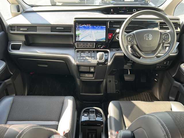 ホンダ ステップワゴン スパーダ eHEV G EXホンダS 京都府 2021(令3)年 5.1万km プラチナホワイトパール 〇純正ナビ/〇Bluetooth/〇追従型クルーズコントロール/〇フルセグ/〇スマートキー/〇ETC2.0/〇前後ドライブレコーダー/〇レーンキープアシスト/〇スペアキー/〇バックカメラ