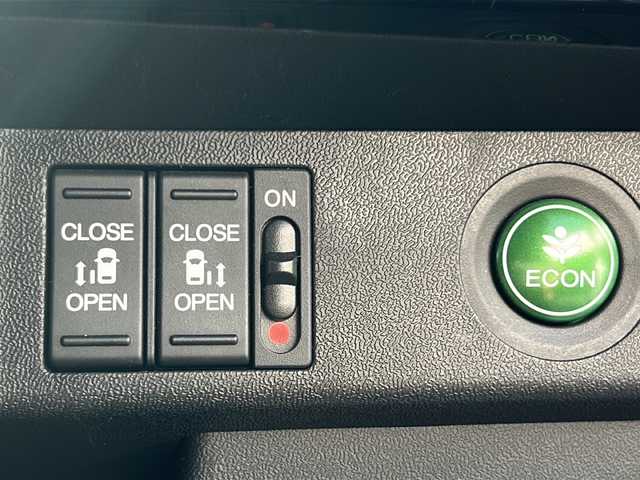 ホンダ ステップワゴン スパーダ eHEV G EXホンダS 京都府 2021(令3)年 5.1万km プラチナホワイトパール 〇純正ナビ/〇Bluetooth/〇追従型クルーズコントロール/〇フルセグ/〇スマートキー/〇ETC2.0/〇前後ドライブレコーダー/〇レーンキープアシスト/〇スペアキー/〇バックカメラ