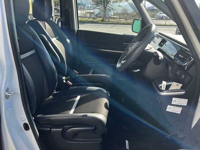 ホンダ ステップワゴン スパーダ eHEV G EXホンダS 京都府 2021(令3)年 5.1万km プラチナホワイトパール 〇純正ナビ/〇Bluetooth/〇追従型クルーズコントロール/〇フルセグ/〇スマートキー/〇ETC2.0/〇前後ドライブレコーダー/〇レーンキープアシスト/〇スペアキー/〇バックカメラ